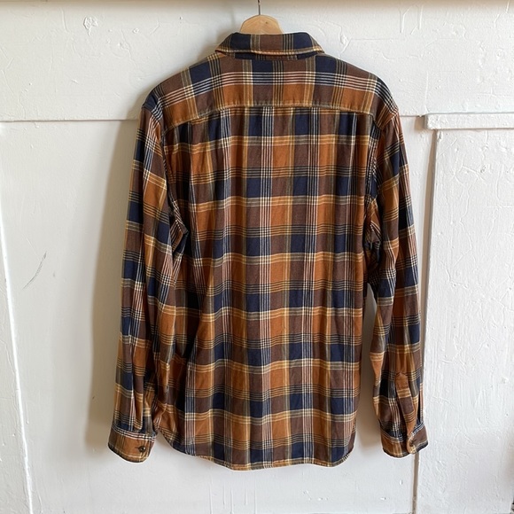 Wallace & Barnes (J. Crew) Men’s Medium Plaid Flannel Shirt Long Sleeved Classic - Picture 2 of 4